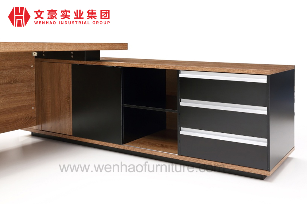 适用于现代办公室办公桌和工作站的专业大型办公桌