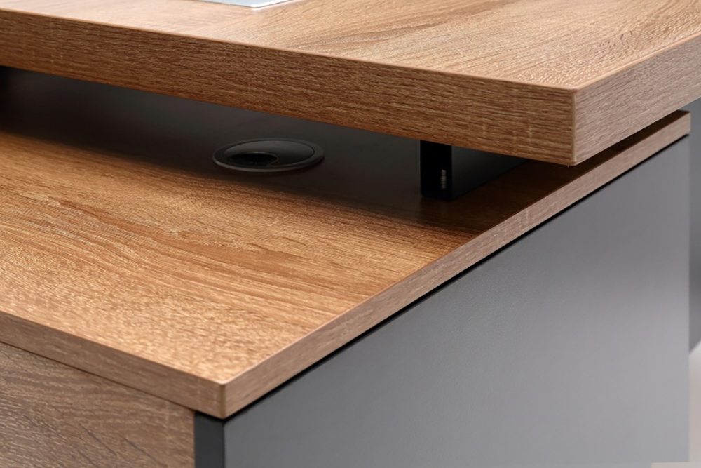 办公室里的办公桌